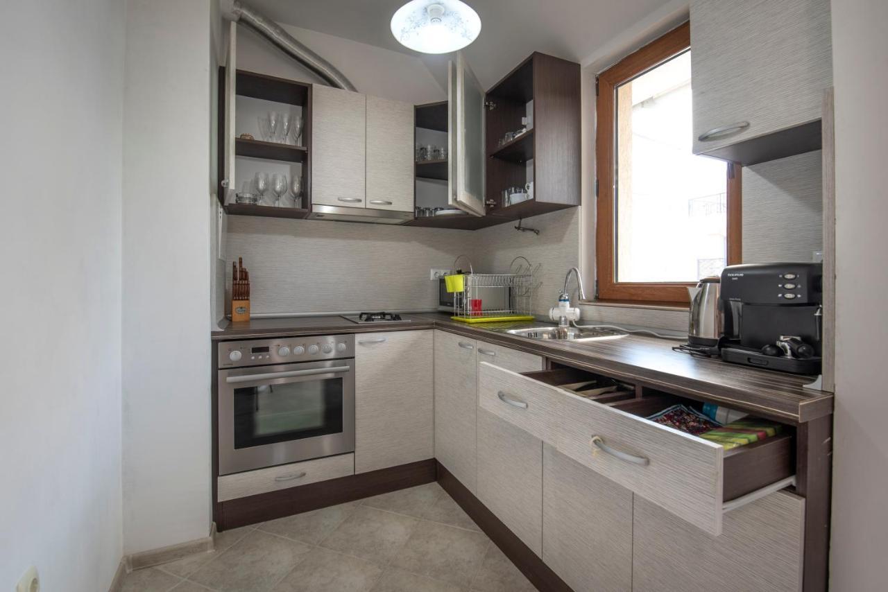 Azure Pretty Apartment Top Location Near Sea Garden Бургас Екстериор снимка